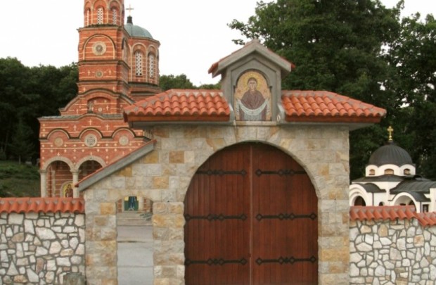 manastir-dunis-1493152416-115755