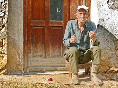 Huso Huskić ima 92 godine i nikad se nije ženio, otkrio tajne dugovječnosti